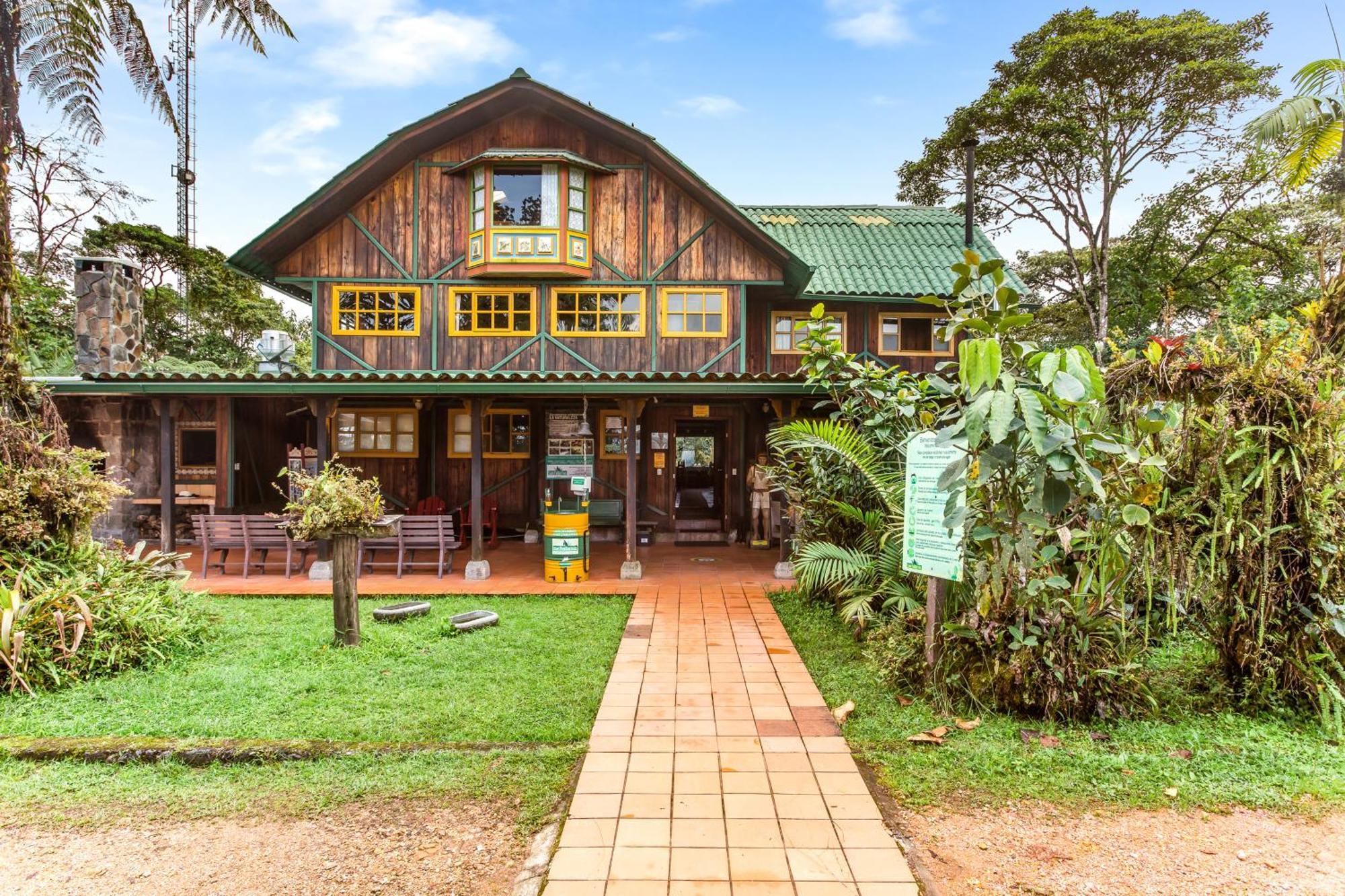 萨查塔米亚山林小屋 明多 外观 照片